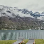 Stunning And Modern House On The * Quarten