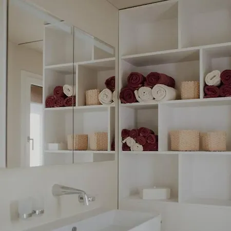 Apartment Stunning And Modern House On The *