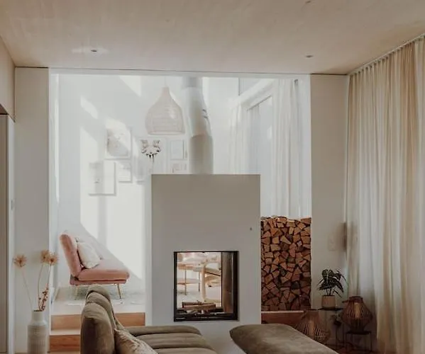 Apartment Stunning And Modern House On The Quarten