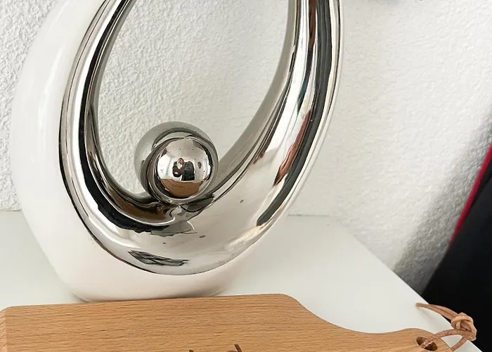 Apartment Stunning And Modern House On The