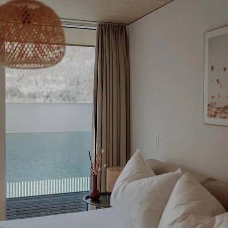 Stunning And Modern House On The Appartement