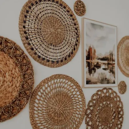 Stunning And Modern House On The Appartement *